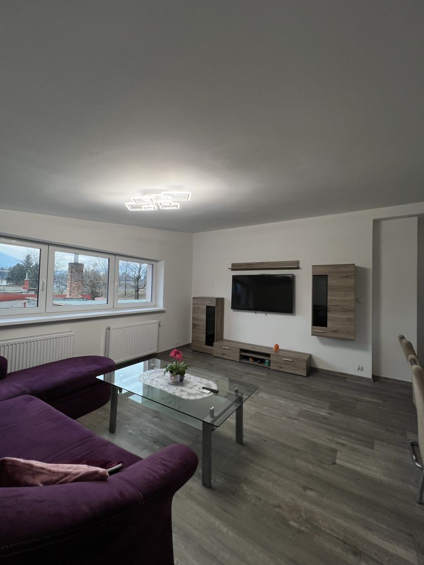 Moderní byt 3+kk s výhledy na Beskydy 